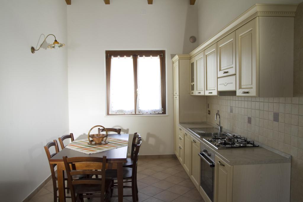 Residence Colle Veroni Mosciano SantʼAngelo Kamer foto