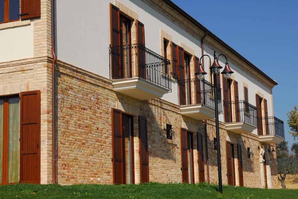 Residence Colle Veroni Mosciano SantʼAngelo Buitenkant foto