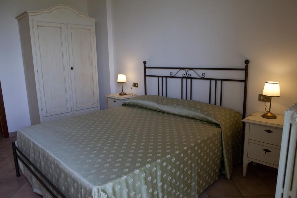 Residence Colle Veroni Mosciano SantʼAngelo Kamer foto